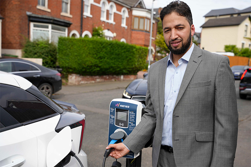 New electric vehicle charging points for city